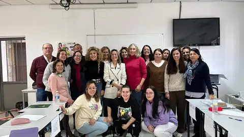 El programa Escala permitirá la inserción laboral de más de 1.500 personas en Extremadura El programa Escala permitirá la inserción laboral de más de 1.500 personas en Extremadura