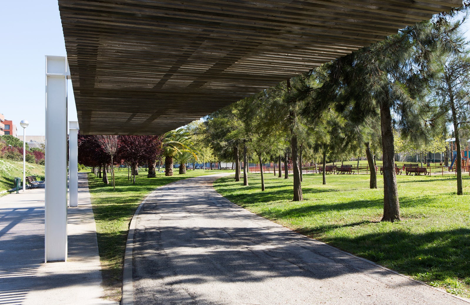 Descobrim els autobusos i els parcs metropolitans de la mà de l'AMB Descobrim els autobusos i els parcs metropolitans de la mà de l'AMB