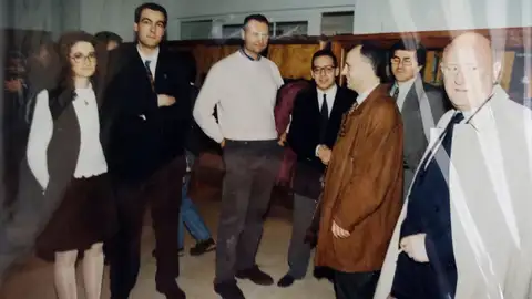 De izquierda a derecha, Lola Bravo, Miguel Ángel Paniagua, Chiqui Alberola, Jose Luis Juárez, Juanjo Manjavacas Fotografía del 60 aniversario de Radio Ciudad Real EAJ65