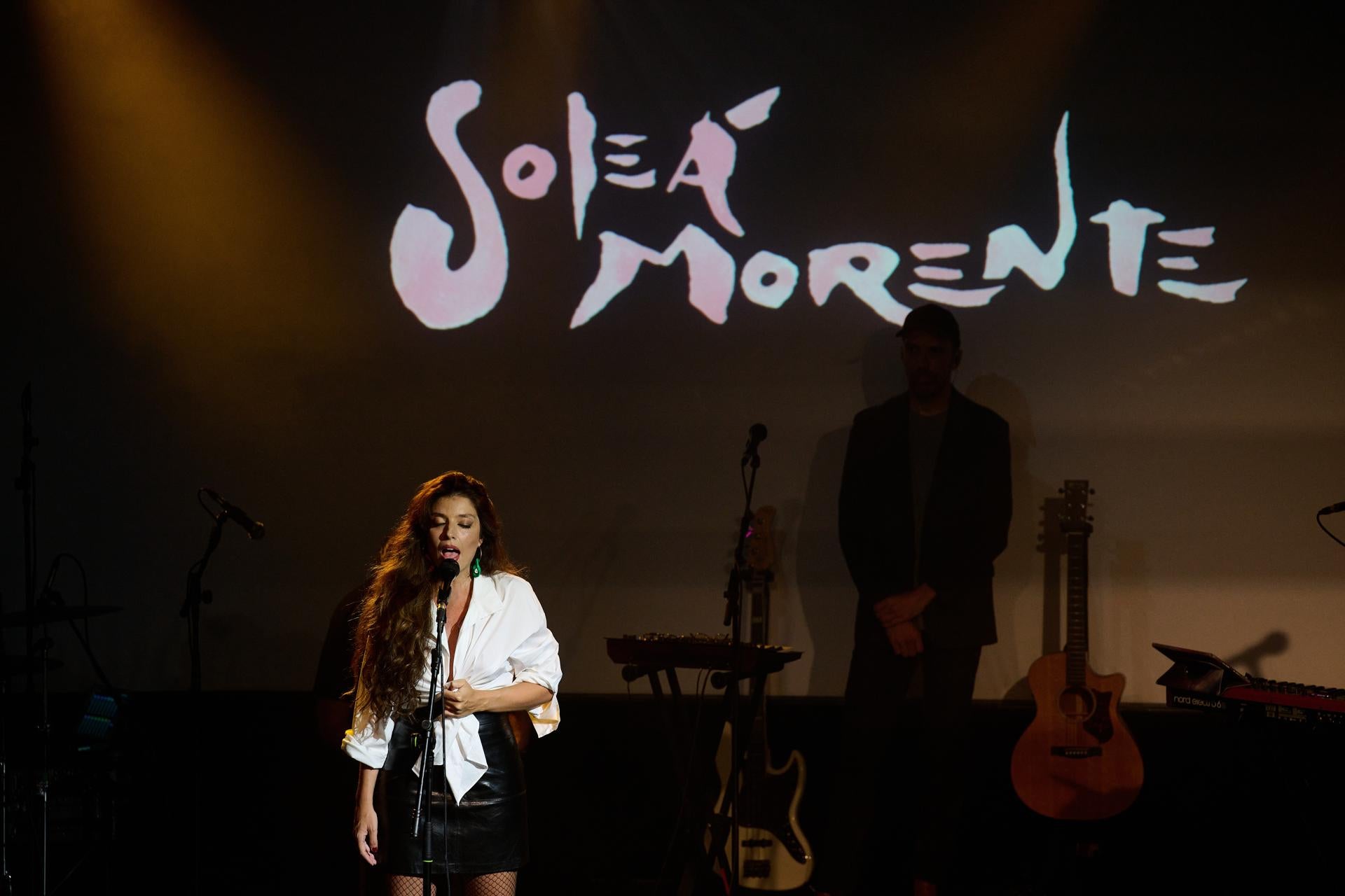 Soleá Morente homenajea a su padre en su nuevo disco: "Está siendo algo mágico" Soleá Morente homenajea a su padre en su nuevo disco: "Está siendo algo mágico"