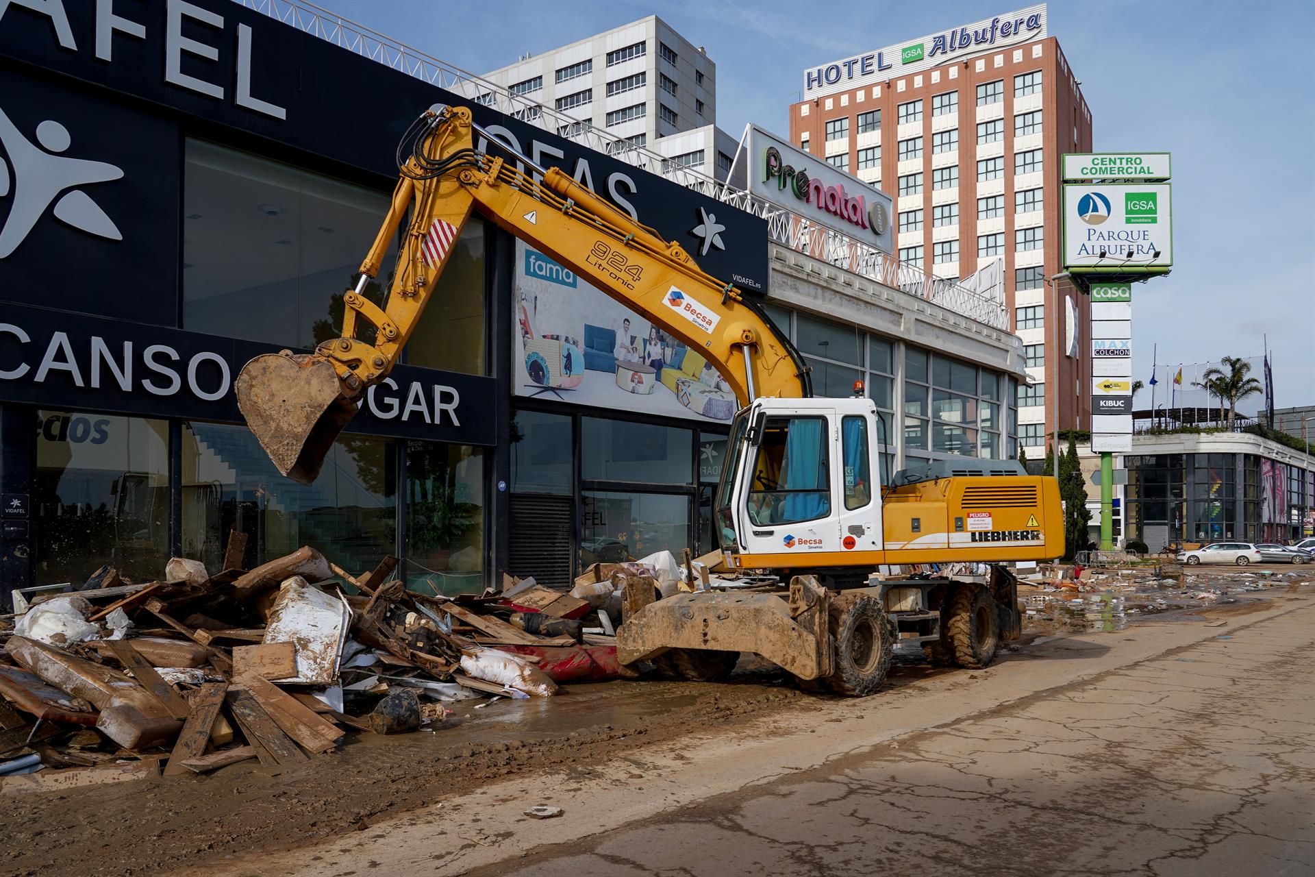 La CEV prevé que los efectos de la DANA contraigan la actividad del cuarto trimestre en un 1,6% La CEV prevé que los efectos de la DANA contraigan la actividad del cuarto trimestre en un 1,6%