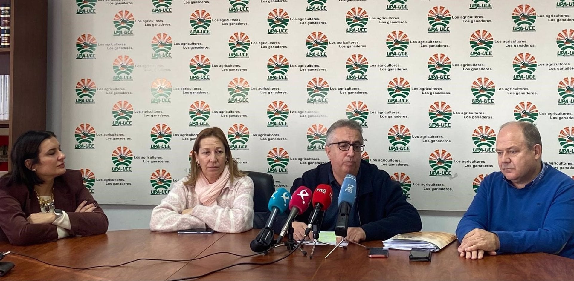 UPA-UCE ve 2024 como año de "recuperación" para muchos sectores pero con problemas "importantes" como la lengua azul UPA-UCE ve 2024 como año de "recuperación" para muchos sectores pero con problemas "importantes" como la lengua azul