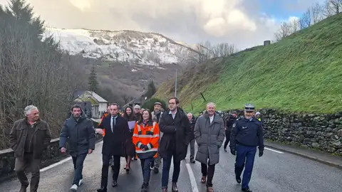 Autoridades durante el acto de reapertura Autoridades durante el acto de reapertura