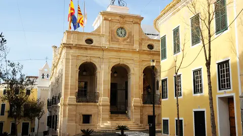 Imagen del Ayuntamiento de Maó. Imagen del Ayuntamiento de Maó.