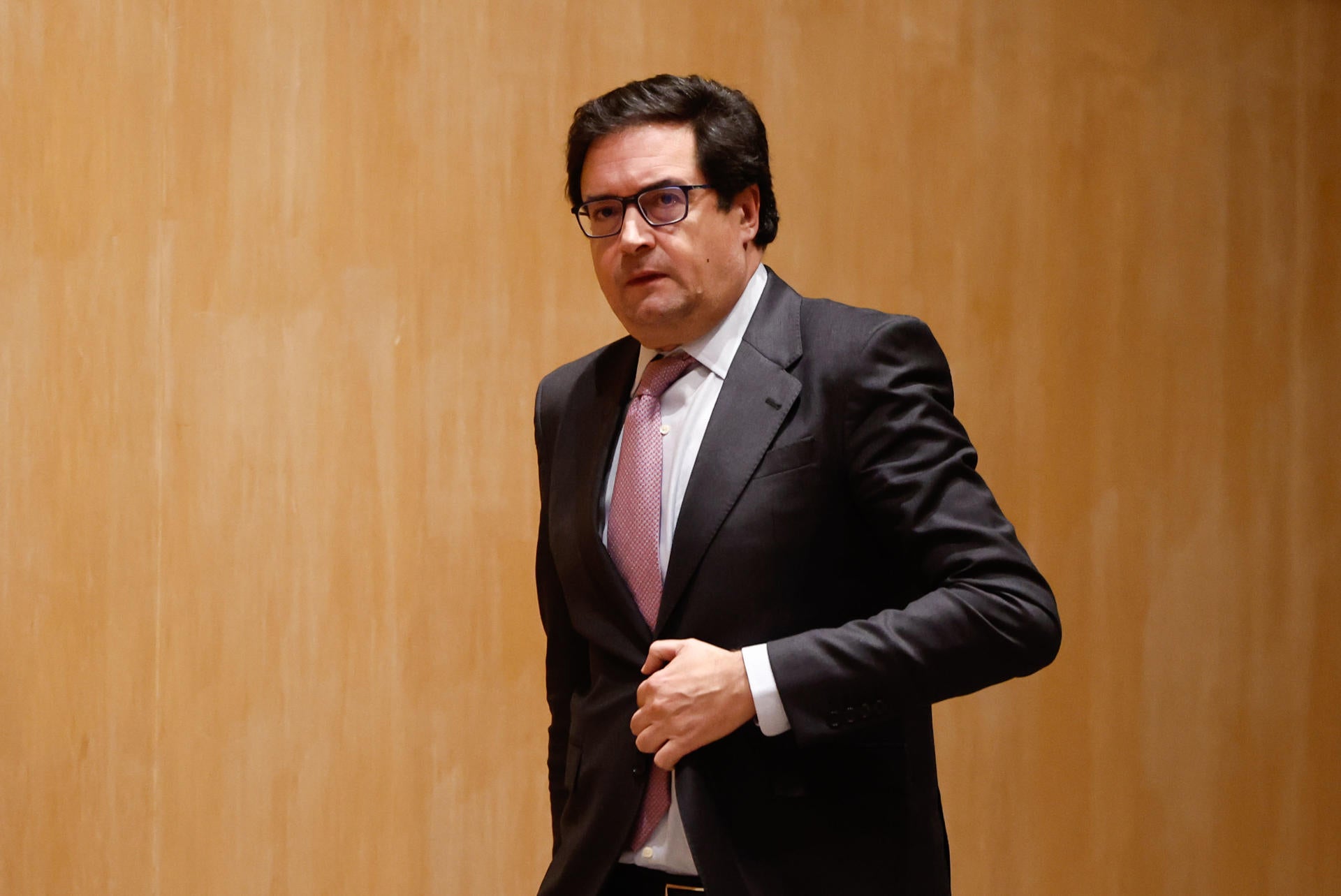 Óscar López acusa al juez Peinado de "prevaricador" y de haber "mentido en sede judicial" para imputar a Güemes Óscar López acusa al juez Peinado de "prevaricador" y de haber "mentido en sede judicial" para imputar a Güemes