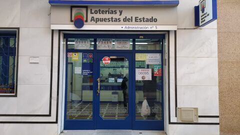 Administraci&oacute;n de loter&iacute;a de Elche que ha venido parte de uno de los cuartos premios del sorteo de la loter&iacute;a de Navidad de 2024. 