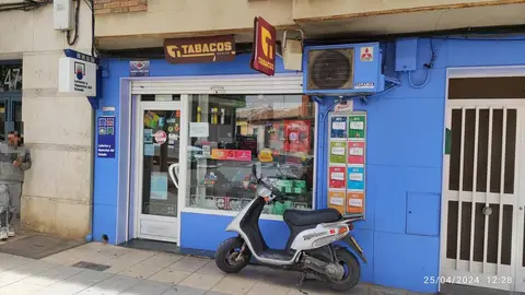 Estanco donde se vendieron 3 décimos de un cuarto premio Estanco donde se vendieron 3 décimos de un cuarto premio