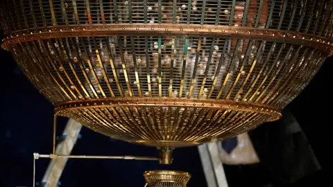 Uno de los bombos de la Lotería de Navidad 2024 Loterías publica un comunicado para acallar los rumores de "tongo" tras el error de cantar dos veces El Gordo