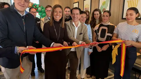 McDonald's abre su primer restaurante en Almassora McDonald's abre su primer restaurante en Almassora