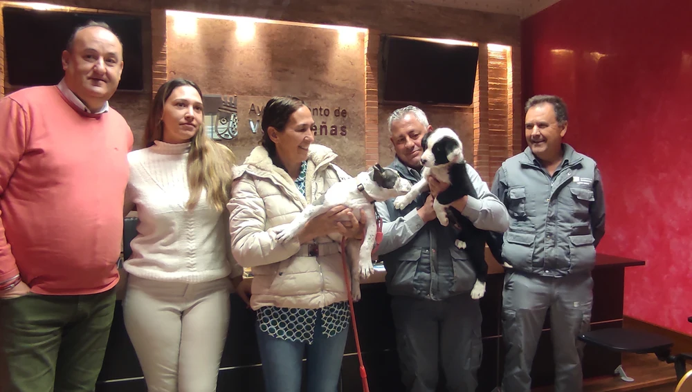 Campaña de concienciación sobre una adopción responsable del Centro Municipal Canino de Valdepeñas Campaña de concienciación sobre una adopción responsable del Centro Municipal Canino de Valdepeñas