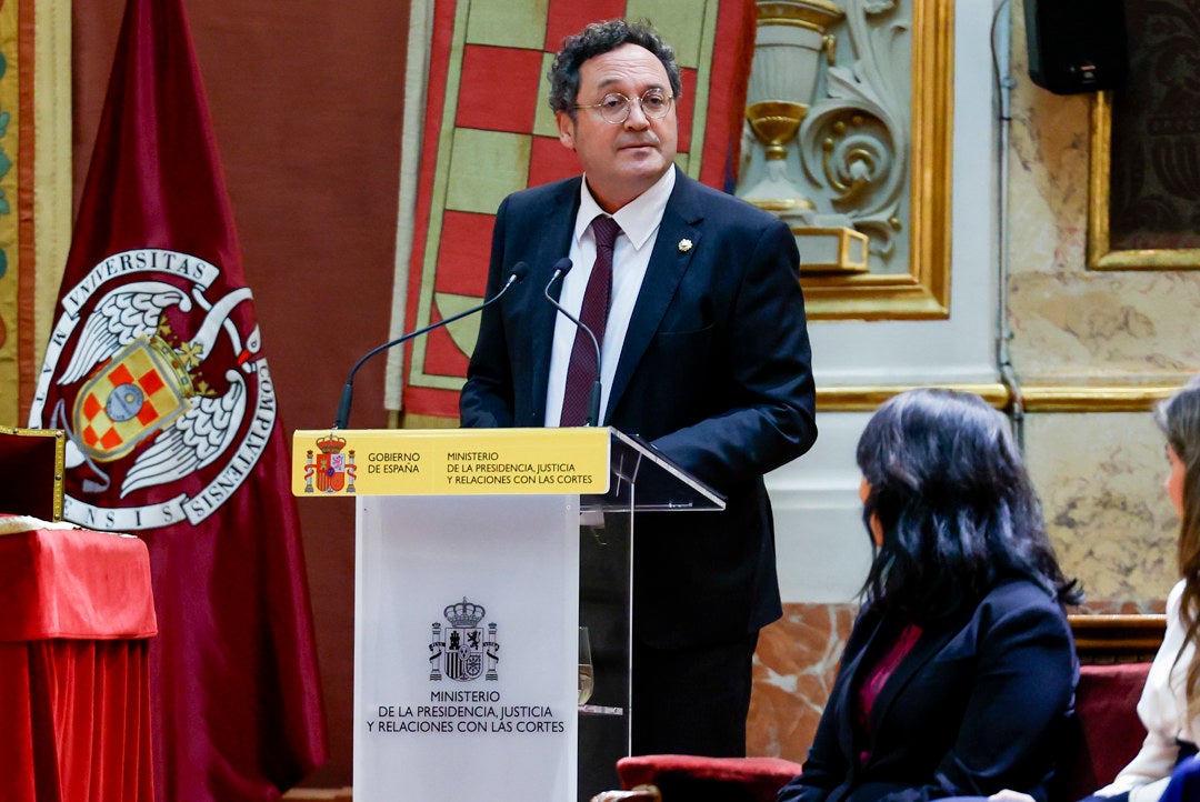 El Supremo pide a la UCO números y titulares de los móviles intervenidos al fiscal general del Estado El Supremo pide a la UCO números y titulares de los móviles intervenidos al fiscal general del Estado