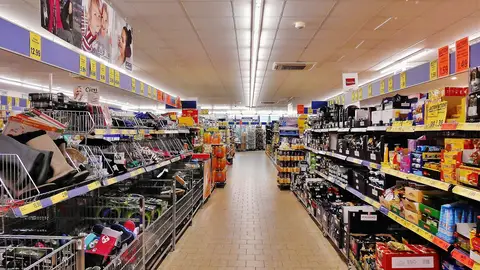 Imagen de archivo de un supermercado. Imagen de archivo de un supermercado.