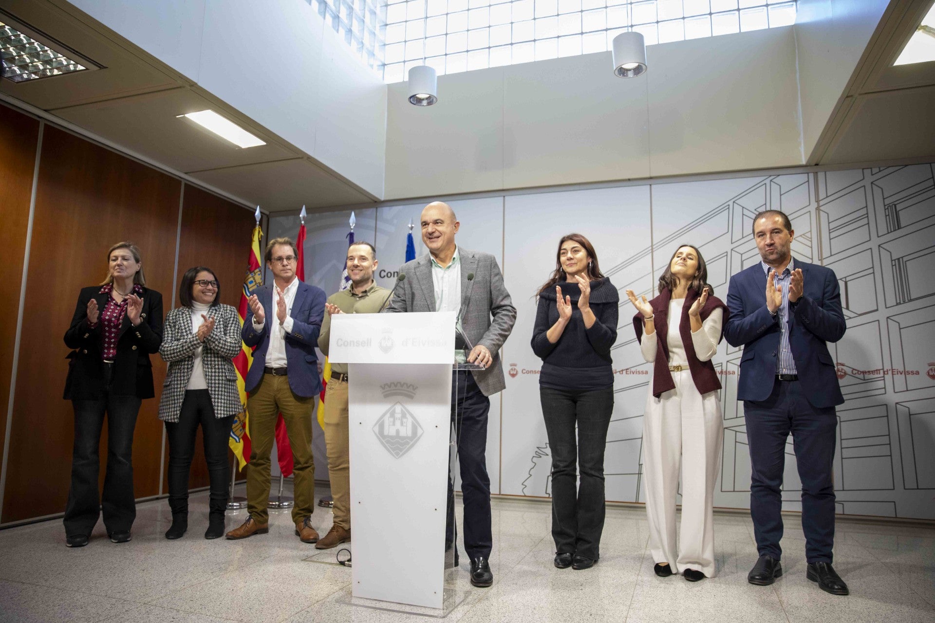 El Juzgado de Instrucción número 4 de Ibiza decreta el sobreseimiento provisional del caso ‘La Vida Islados’ El Juzgado de Instrucción número 4 de Ibiza decreta el sobreseimiento provisional del caso ‘La Vida Islados’