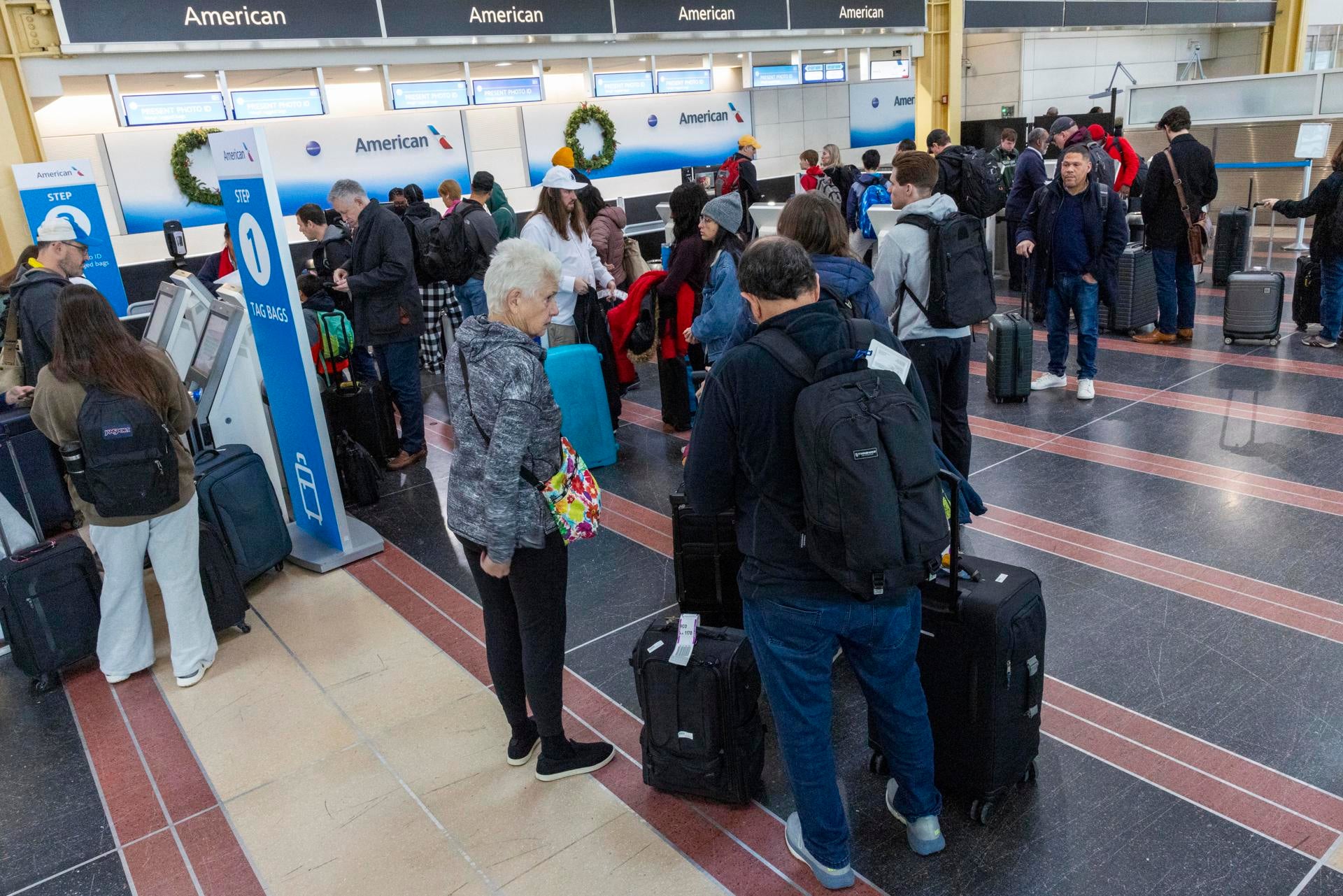 American Airlines reanuda sus vuelos en EEUU tras estar inactivos por fallos técnicos American Airlines reanuda sus vuelos en EEUU tras estar inactivos por fallos técnicos