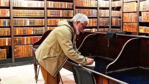 El escritor David Magrañal en la Biblioteca Municipal de Jerez de la Frontera