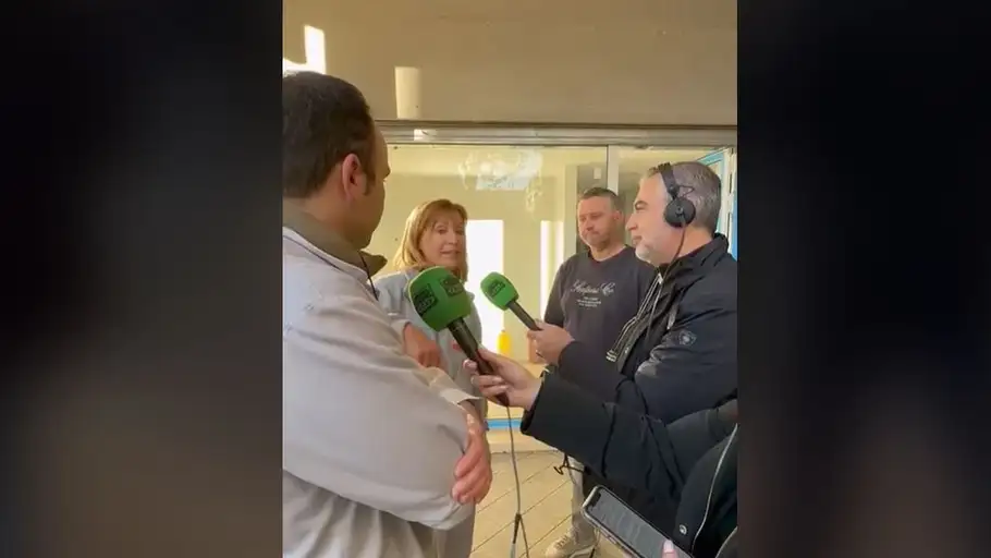 Carlos Alsina habla con los farmacéuticos Ignacio y Laura Carlos Alsina habla con los farmacéuticos Ignacio y Laura/ ondacero.es
