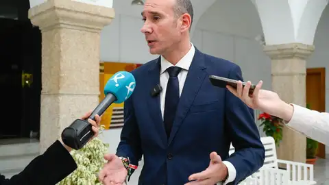 El PP de Extremadura considera fundamental el mensaje del Rey para reivindicar el bien común respetando la Constitución Española El PP de Extremadura considera fundamental el mensaje del Rey para reivindicar el bien común respetando la Constitución Española