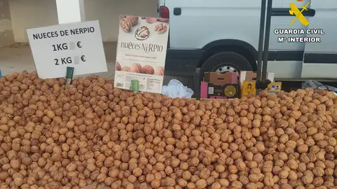Pillado vendiendo nueces de Nerpio con "presunta" Denominación de Origen Pillado vendiendo nueces de Nerpio con "presunta" Denominación de Origen