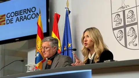 Los consejeros Manuel Blasco y Mar Vaquero en la rueda de prensa del Consejo de Gobierno FITE 2024