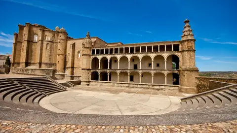 Extremadura recibe 2,45 millones para la recuperación de 4 enclaves de su patrimonio histórico Extremadura recibe 2,45 millones para la recuperación de 4 enclaves de su patrimonio histórico