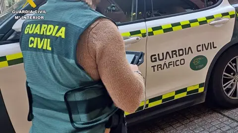 Investigado en Santa Marta de los Barros por conducir sin permiso tras perder los puntos hace más de 10 años Investigado en Santa Marta de los Barros por conducir sin permiso tras perder los puntos hace más de 10 años