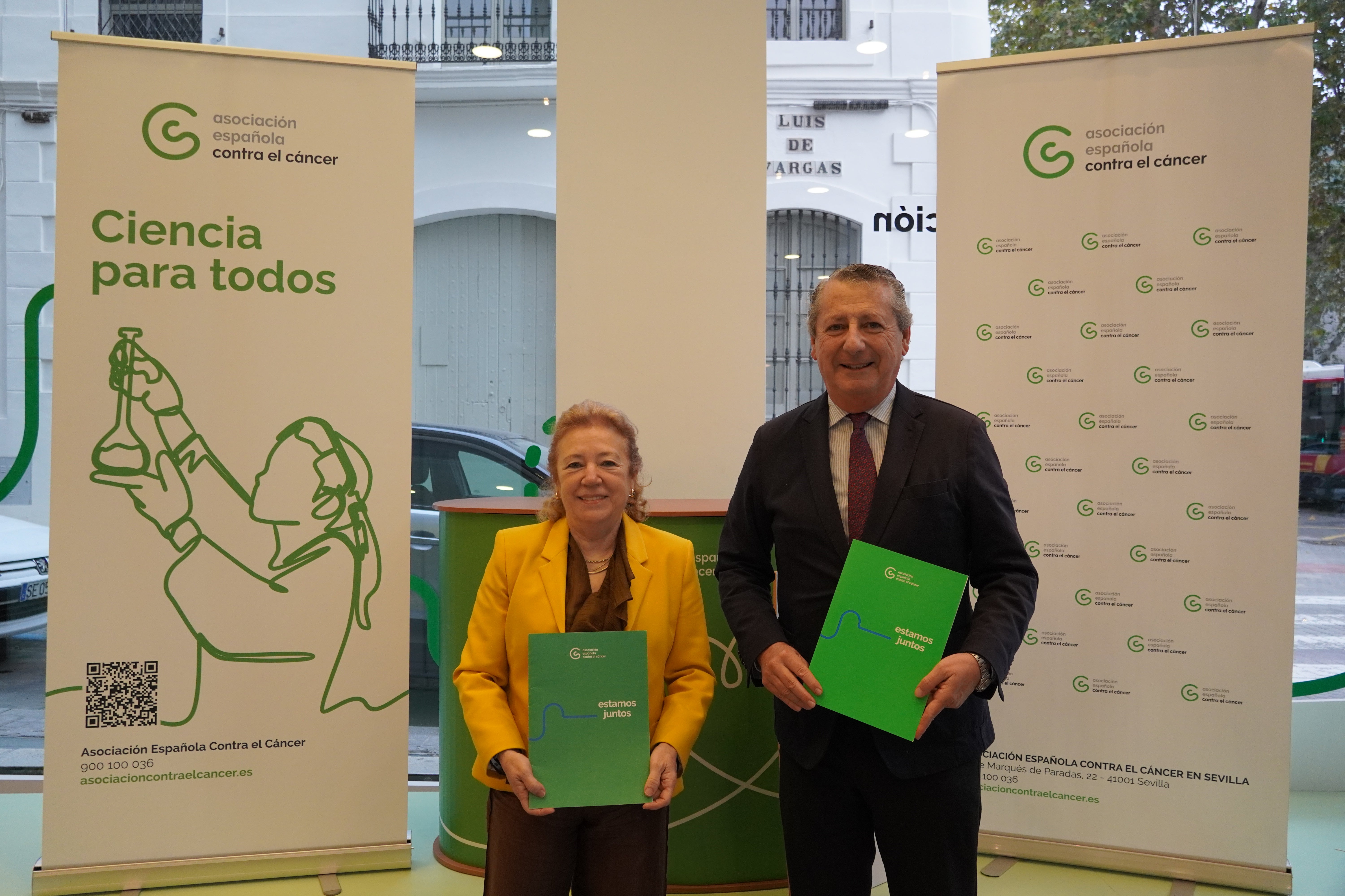 La oftalmóloga Margarita Cabanás será la Madrina de “Milagros que salvan vidas”, que parte de una donación de 10.000 € La oftalmóloga Margarita Cabanás será la Madrina de “Milagros que salvan vidas”, que parte de una donación de 10.000 €