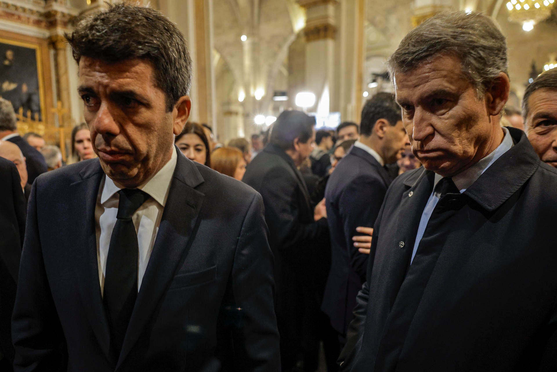 Nuñez Feijóo visita por sorpresa en Valencia varios municipios afectados por la DANA Nuñez Feijóo visita por sorpresa en Valencia varios municipios afectados por la DANA