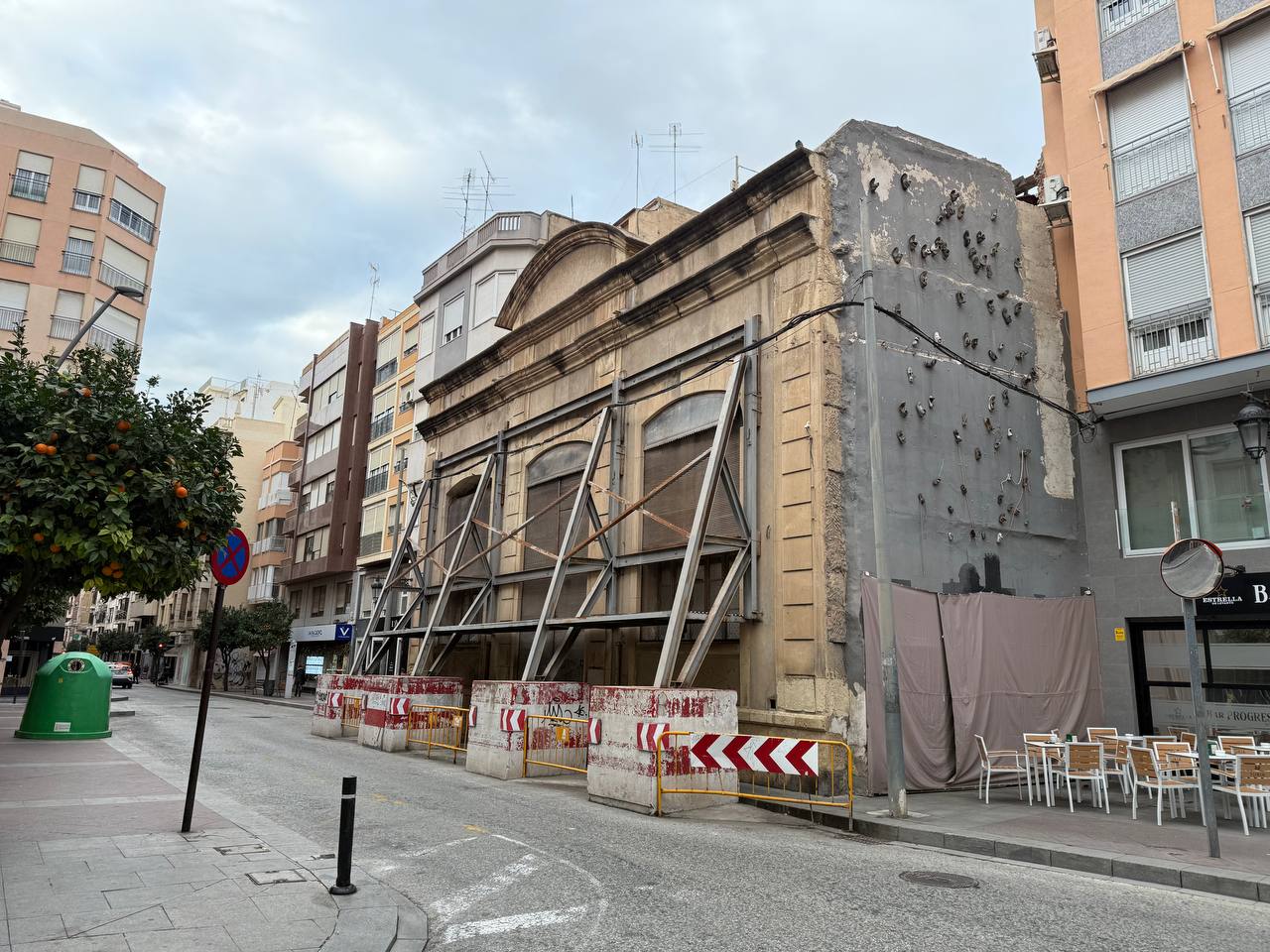 Elche compra el edificio de Nuevo Riegos El Progreso y construirá un edificio para oficinas municipales Elche compra el edificio de Nuevo Riegos El Progreso y construirá un edificio para oficinas municipales