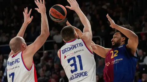 El Barça suma una nueva derrota ante Estrella Roja El Barça suma una nueva derrota ante Estrella Roja