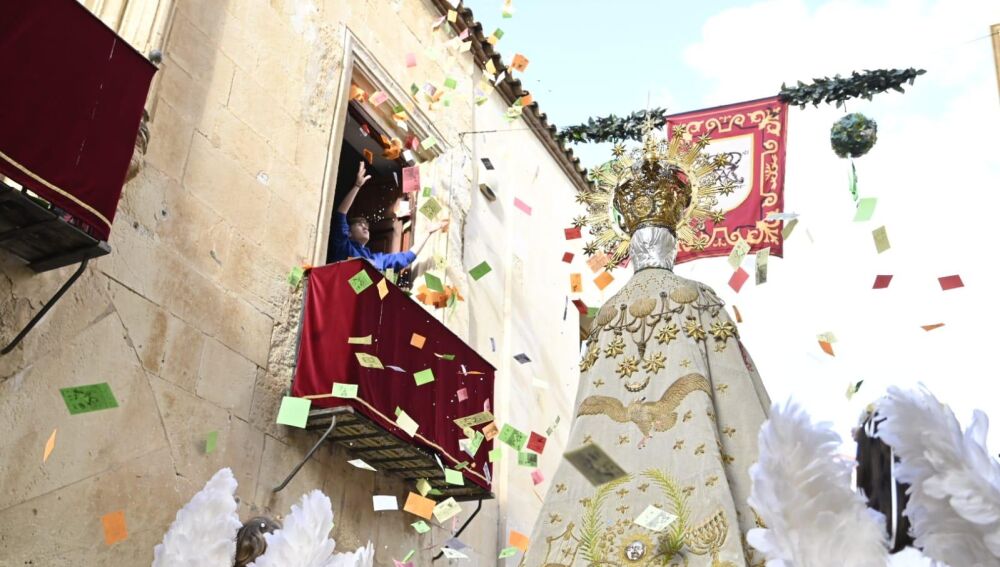 Procesión de las fiestas de la Venida de la Virgen de Elche de 2024.