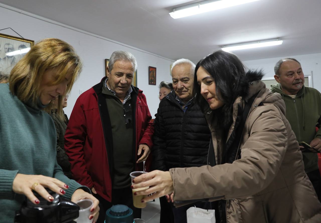 Esther Gutiérrez continúa su campaña informativa dando a conocer sus propuestas y modelo de partido Esther Gutiérrez continúa su campaña informativa dando a conocer sus propuestas y modelo de partido