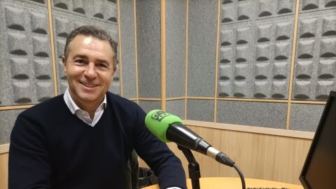 El concejal de Urbanismo en el Ayuntamiento de Huelva, Felipe Arias, en los estudios de Onda Cero.