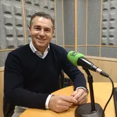 El concejal de Urbanismo en el Ayuntamiento de Huelva, Felipe Arias, en los estudios de Onda Cero. El concejal de Urbanismo en el Ayuntamiento de Huelva, Felipe Arias, en los estudios de Onda Cero.