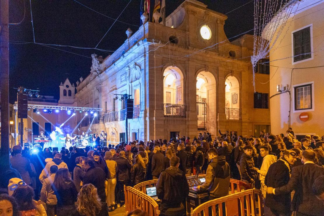 Restauración Menorca: "la inflación provoca una subida generalizada en los menús de Nochevieja" Restauración Menorca: "la inflación provoca una subida generalizada en los menús de Nochevieja"