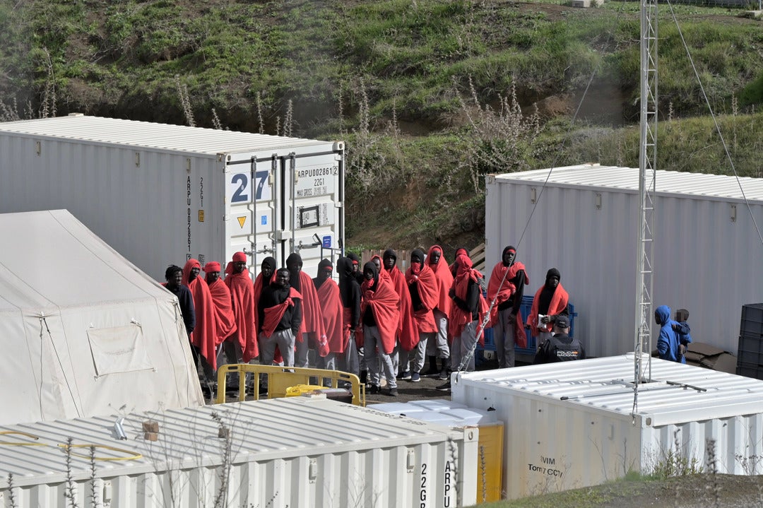 Canarias atiende en 2024 a un 73% de los inmigrantes llegados a España: "Las infraestructuras son las que son" Canarias atiende en 2024 a un 73% de los inmigrantes llegados a España: "Las infraestructuras son las que son"
