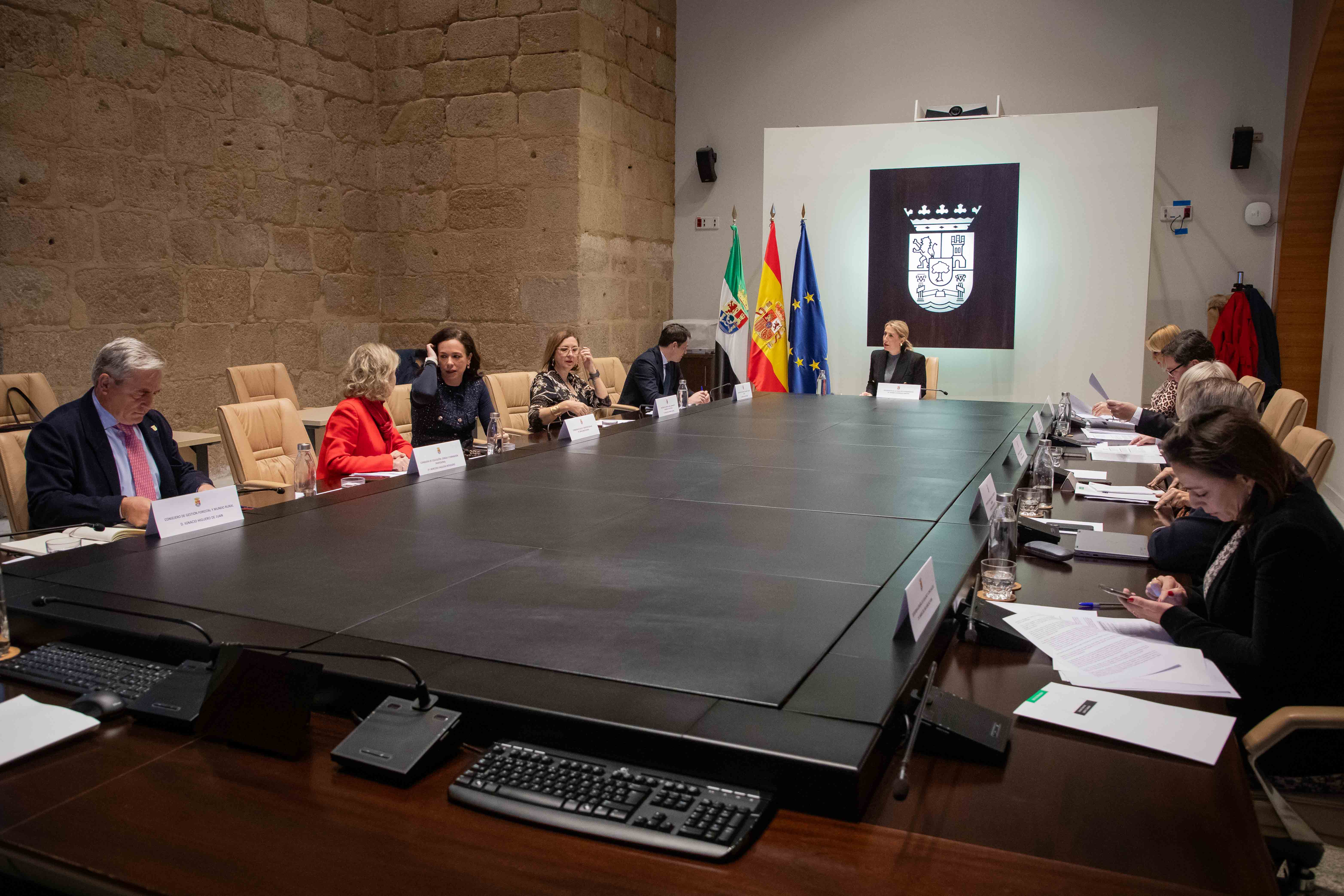 La Junta da su conformidad a la tramitación de la propuesta de ley de concordia de Vox al no alterar los presupuestos La Junta da su conformidad a la tramitación de la propuesta de ley de concordia de Vox al no alterar los presupuestos