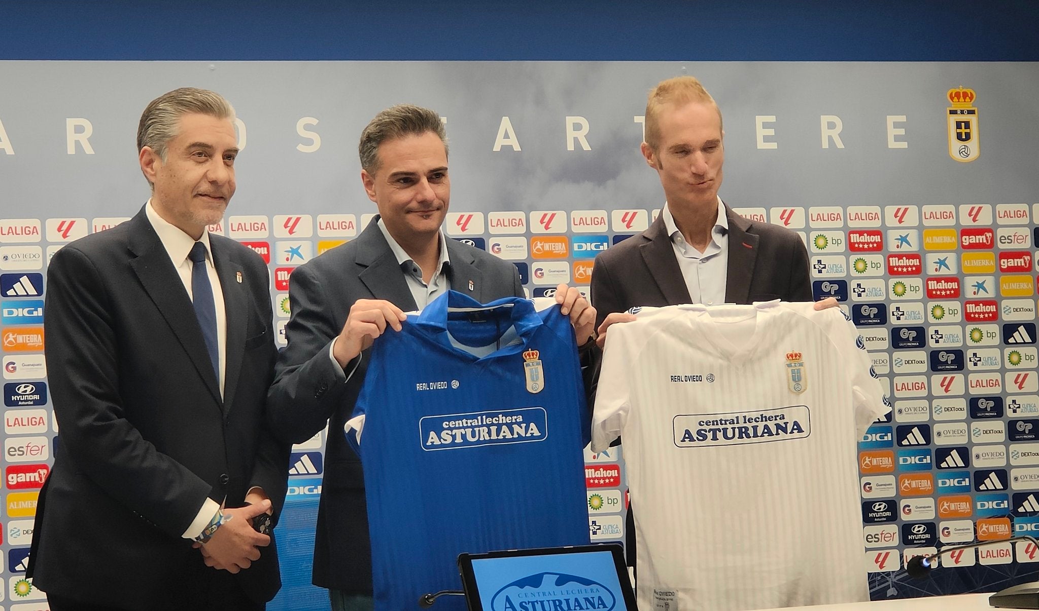 Un análisis del área comercial del club Un análisis del área comercial del club