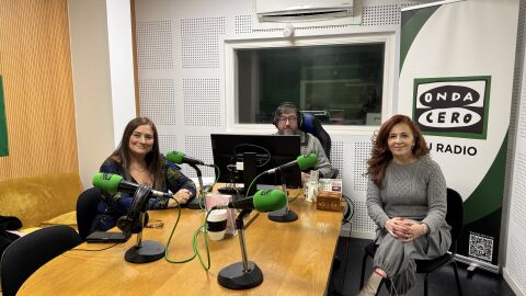 Directora e profesora da escola de Idiomas de Ourense Directora e profesora da escola de Idiomas de Ourense