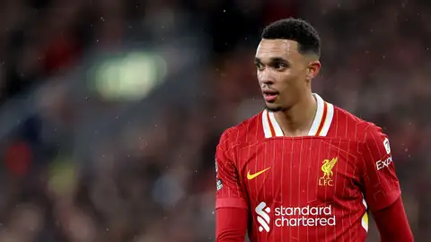 Trent Alexander-Arnold durante un partido con el Liverpool Trent Alexander-Arnold durante un partido con el Liverpool