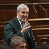 Imagen de archivo del Presidente del Gobierno de Canarias, Fernando Clavijo en una intervención en el Parlamento de Canarias Imagen de archivo del Presidente del Gobierno de Canarias, Fernando Clavijo en una intervención en el Parlamento de Canarias