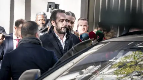 La UCO encuentra "pruebas consistentes" del nexo de Aldama con altos cargos del Gobierno La UCO encuentra "pruebas consistentes" del nexo de Aldama con altos cargos del Gobierno