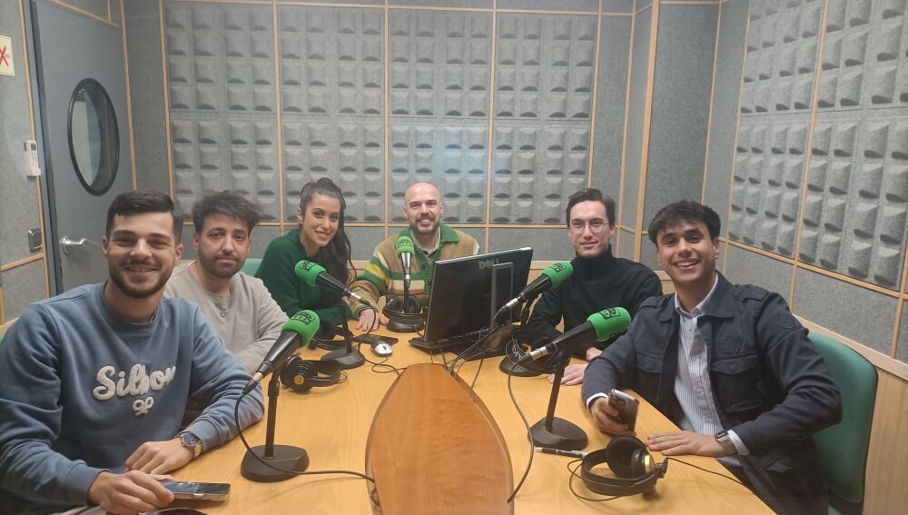 El equipo de Más que Cofrades presentan la temporada con el inicio de 2025