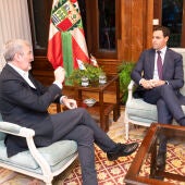 Euskadi y Canarias proponen un acuerdo para los menores migrantes al margen del Estado