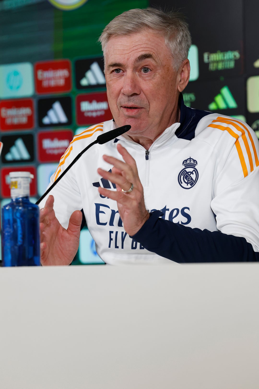 Ancelotti pide respetar las reglas en el caso Dani Olmo Ancelotti pide respetar las reglas en el caso Dani Olmo