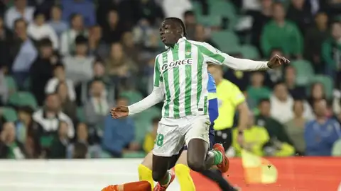 Assane Diao puede dejar 11 kilos en el Betis Assane Diao puede dejar 11 kilos en el Betis