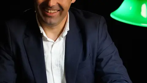 Luis López expresa os desexos da provincia de Pontevedra para un “2025 extraordinario” O presidente da Deputación de Pontevedra, Luis López, expresa os desexos da provincia para o novo ano nun vídeo no que escribe a carta para os Reis Magos