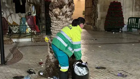Limpieza recoge en Elche más de 400.000 kilos de residuos los días de Navidad y Año Nuevo Limpieza recoge en Elche más de 400.000 kilos de residuos los días de Navidad y Año Nuevo