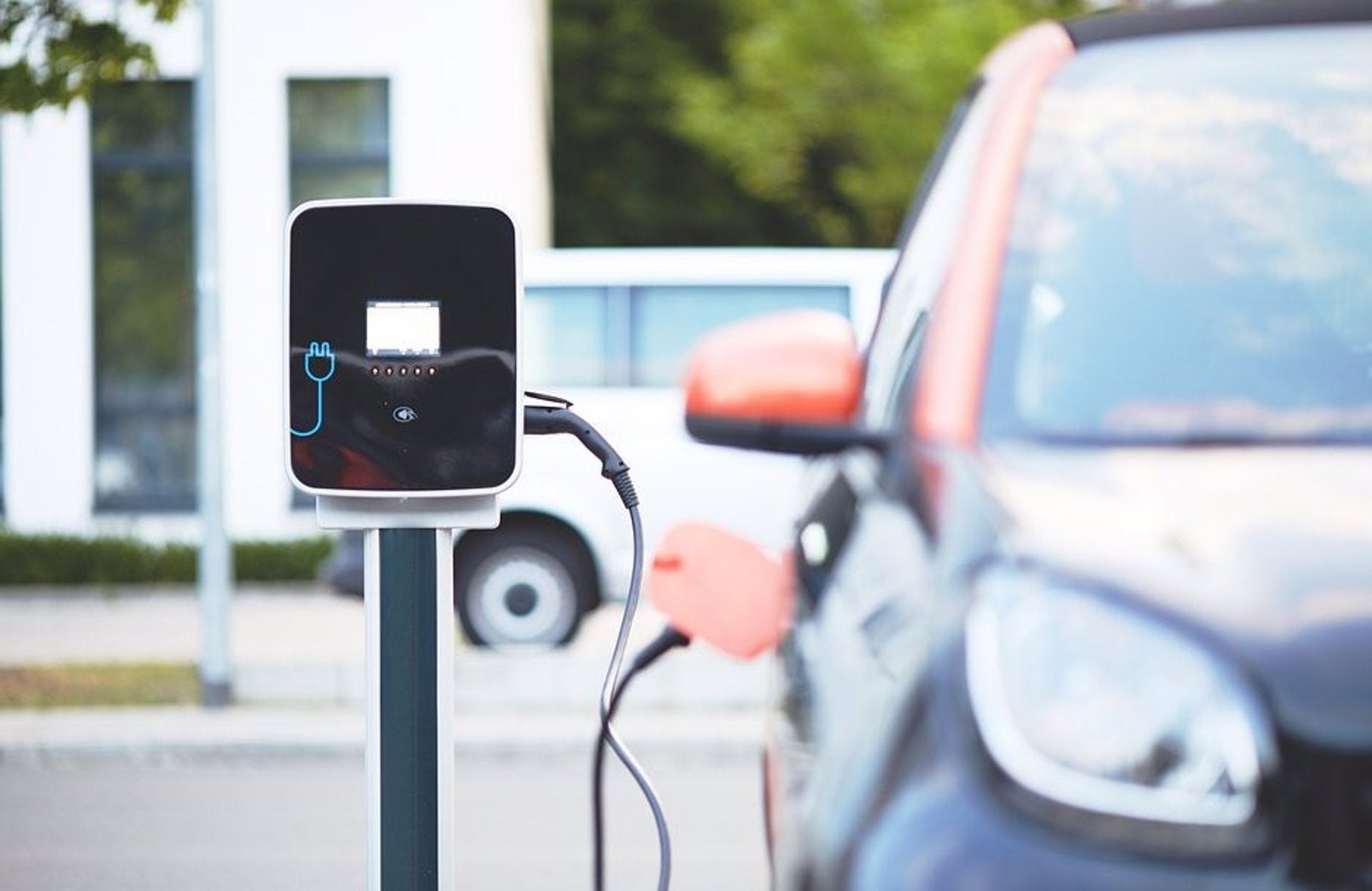 Este martes se abre la convocatoria de ayudas para movilidad eléctrica para 2025 con un presupuesto de 8.270.723 euros Este martes se abre la convocatoria de ayudas para movilidad eléctrica para 2025 con un presupuesto de 8.270.723 euros