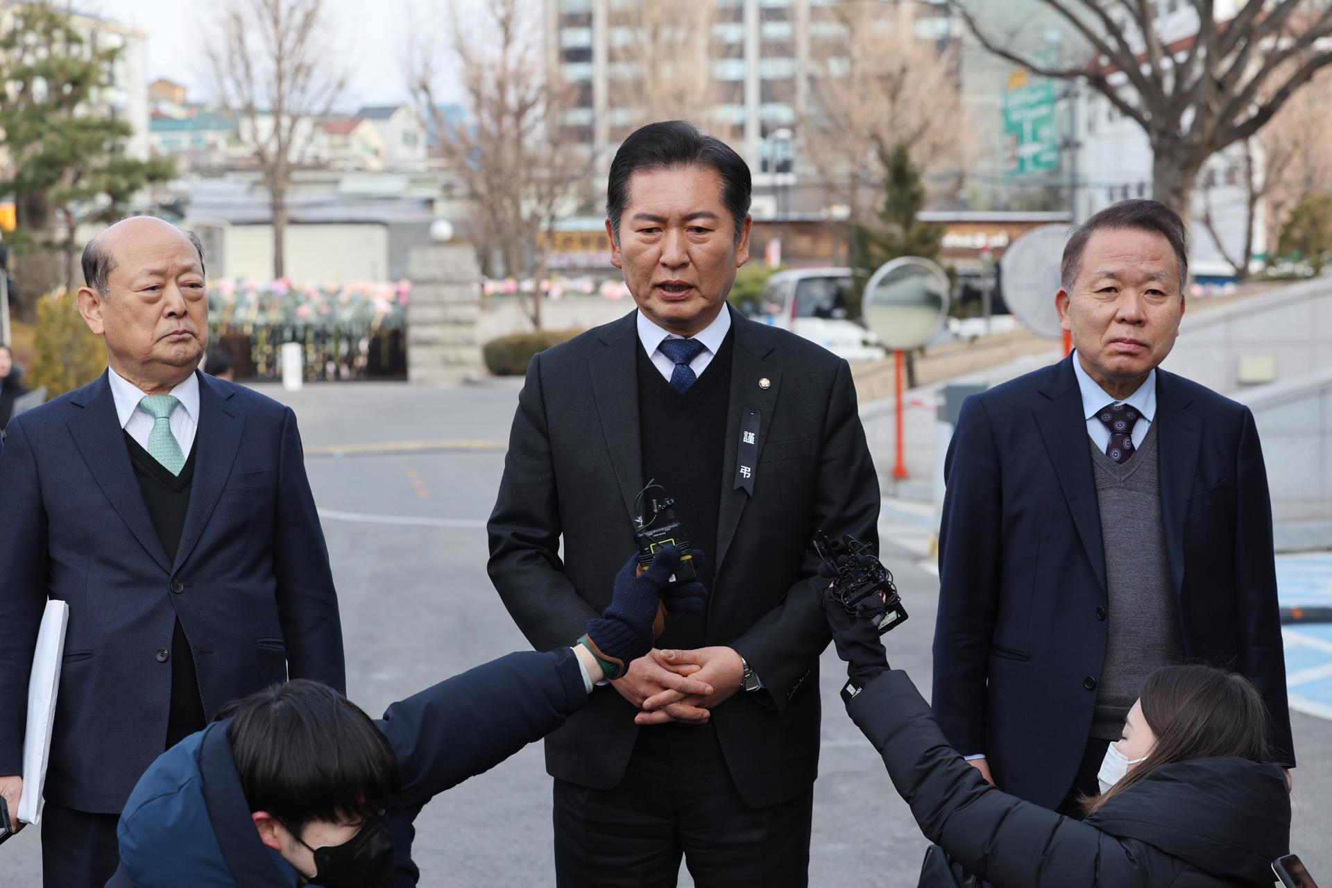 Qué está pasando en Corea del Sur: cancelan el arresto del presidente que decretó la ley marcial Qué está pasando en Corea del Sur: cancelan el arresto del presidente que decretó la ley marcial