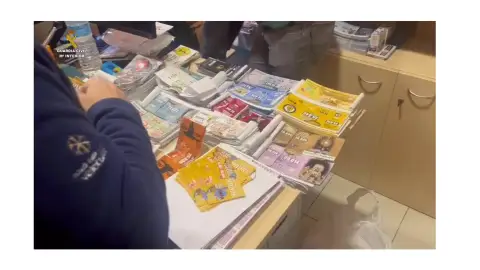 Participaciones de lotería decomisadas por la Guardia Civil Participaciones de lotería decomisadas por la Guardia Civil